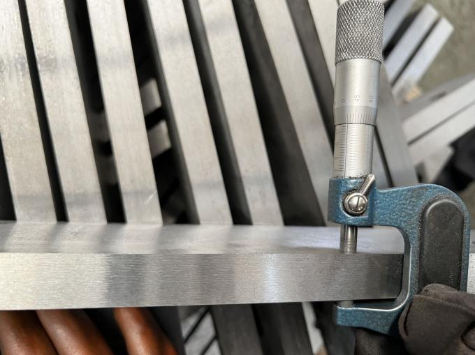 Niestandardowe hydrauliczne ostrza do noży, ostrze do noży z stali nierdzewnej, ostrze do noży do noży 18